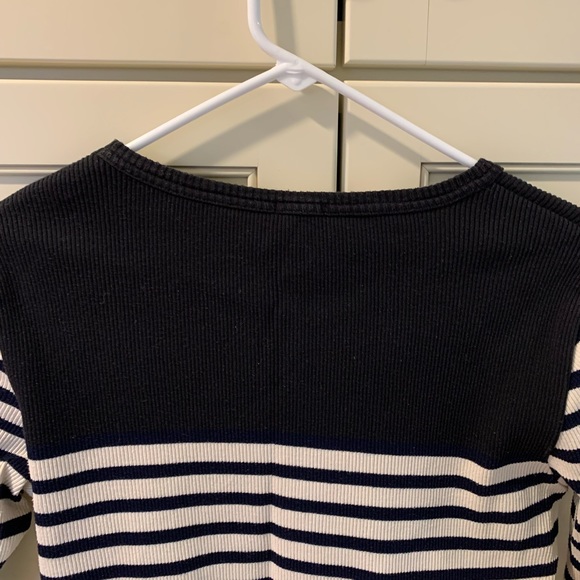 J Crew Woman’s Color Block Long Sleeved Shirt. Size Medium. Gently Used. - Picture 8 of 9